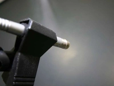 Mikrofon in Halterung