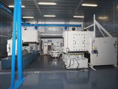 Schwingungstechnik / Vibration Raum mit 2 Shaker